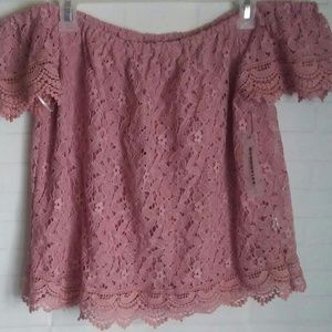 New Roommates Off-Shoulder Floral Blouse